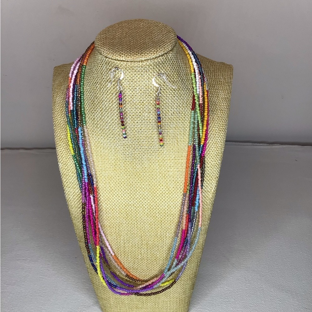 Multi-Colored Multi-Strand Glass Beaded Necklace, Bracelet, & Earring Set. - Picture 2 of 9